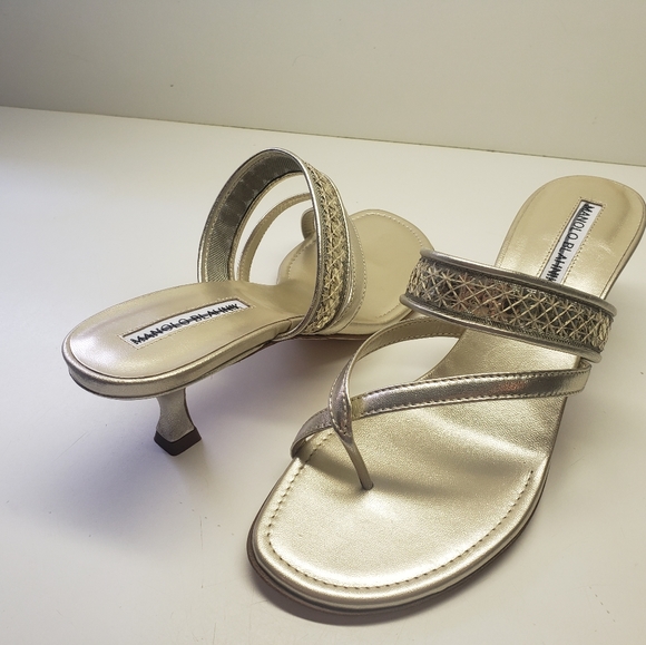 Manolo Blahnik Shoes Size 6.5 - Picture 2 of 5